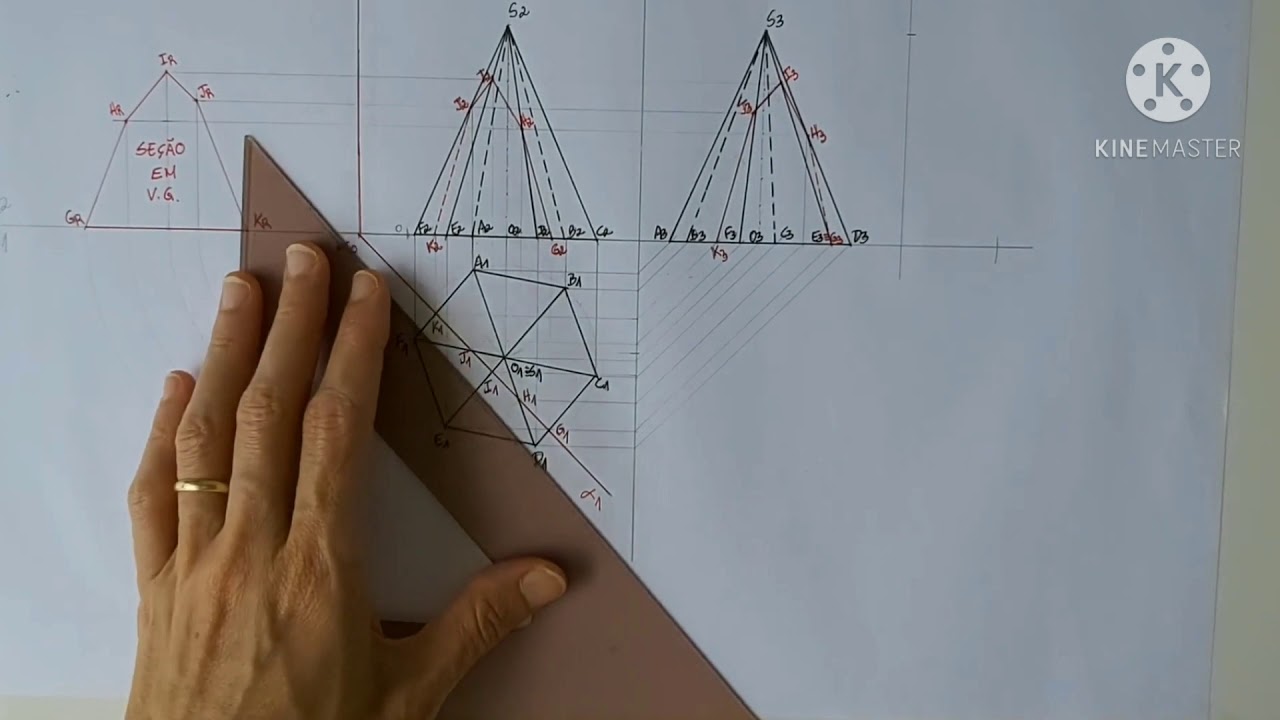 Planificação e transformada da pirâmide de base hexagonal seccionada por um plano vertical