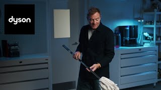Stop spreading dirty water when mopping | Dyson Spot Scrub™ Ai