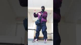 59歳のオヤジ♪ダンス練習中#人間 #703号室 #踊ってみた #フリースタイルダンス #ロボットダンス #アニメーションダンス#dance