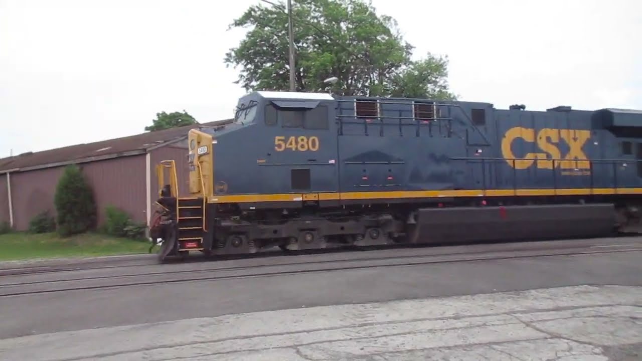6-19-2024) CSX northbound local mixed freight train in Fostoria