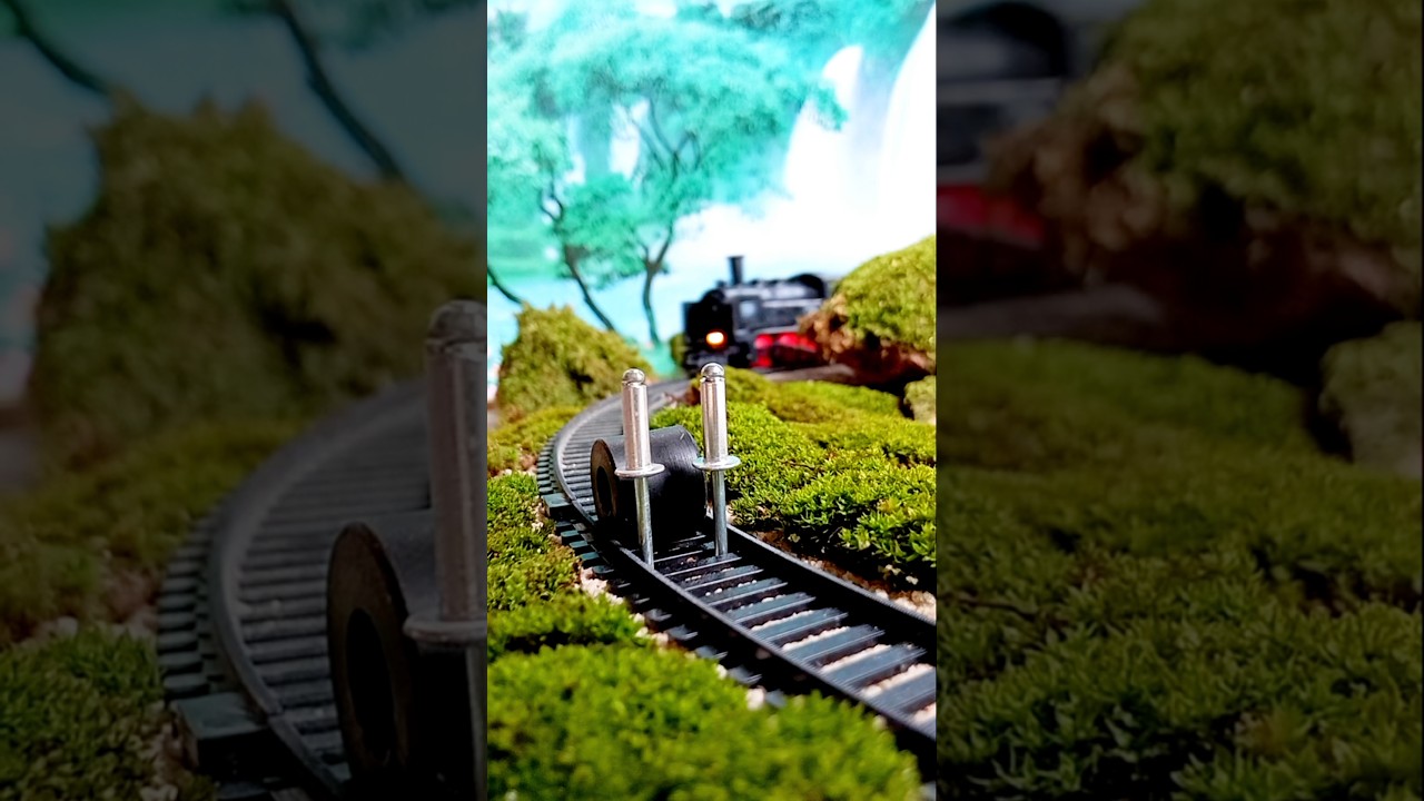 🚂💥TRAIN vs IRON GATE 💥🚂-model train 