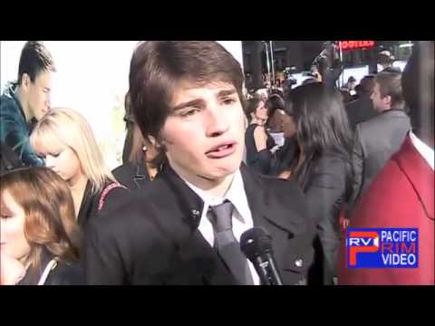 Gregg Sulkin at the Dear John Premiere