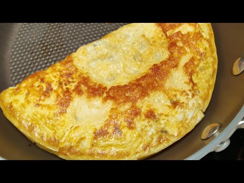 ОМЛЕТ с СЫРНОЙ КОРОЧКОЙ за 3 минуты! Быстрый завтрак. Omelette with cheese