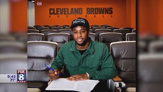 Browns CB Denzel Ward holds FREE youth football camp
