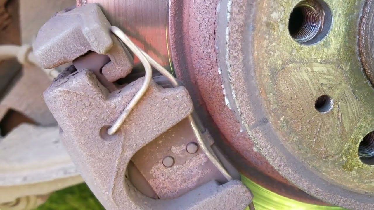 Volvo XC70 V70 D5 brake pad rattle noise fixed! YouTube