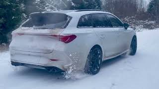Cupra Leon St 310 Launch On Snow