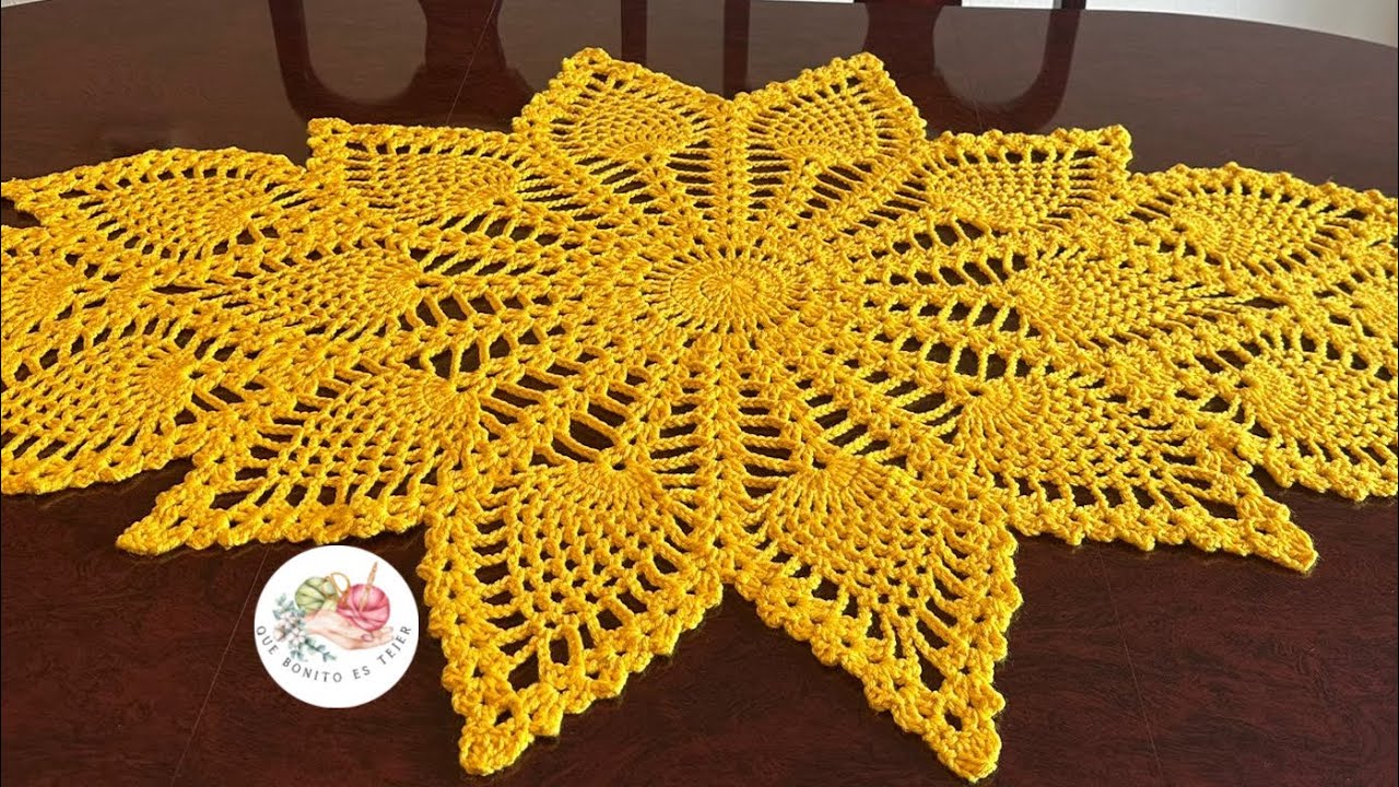 Hermoso Centro de Mesa de Piñas