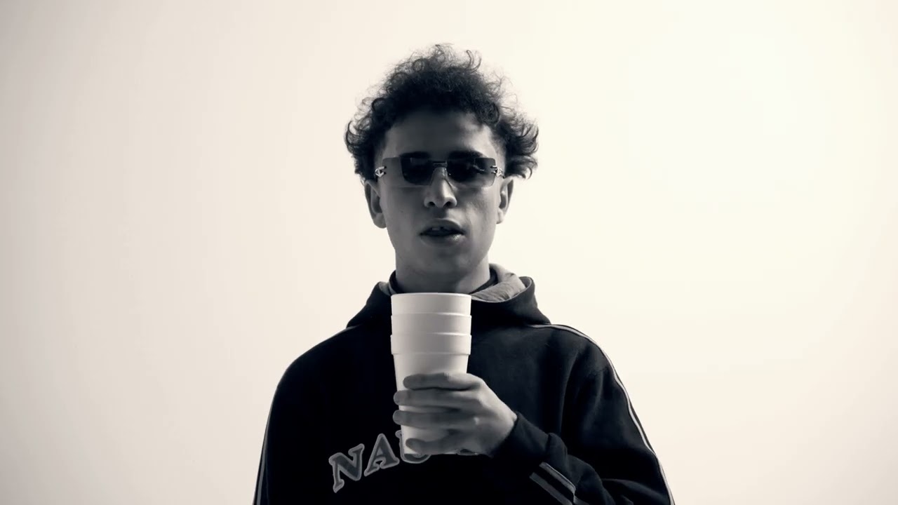 15. Jakaranda ft. ​Lthelizard (Visual) 