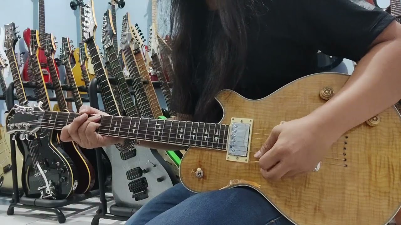 Sound Review...!!! Michael Kelly Guitar