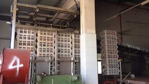 Crates destack system