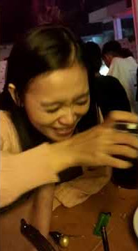 CEWE CANTIK MINUM AMER