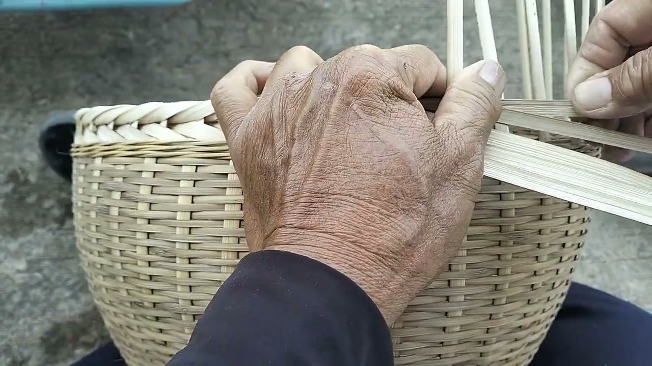 พาเบิ่งม้วนนอนสี่