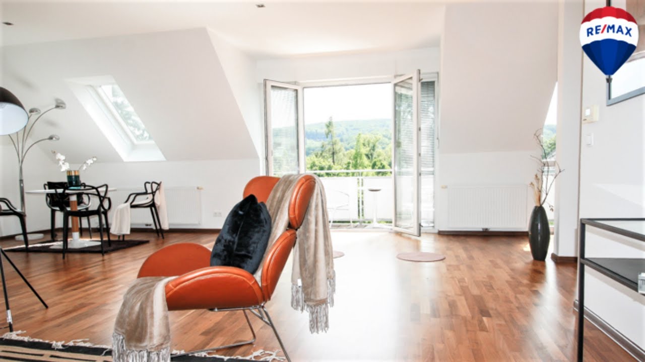 Flair - Stil - Eleganz! Großzügige Dachgeschoss Wohnung im Grünen! | RE/MAX Emotion