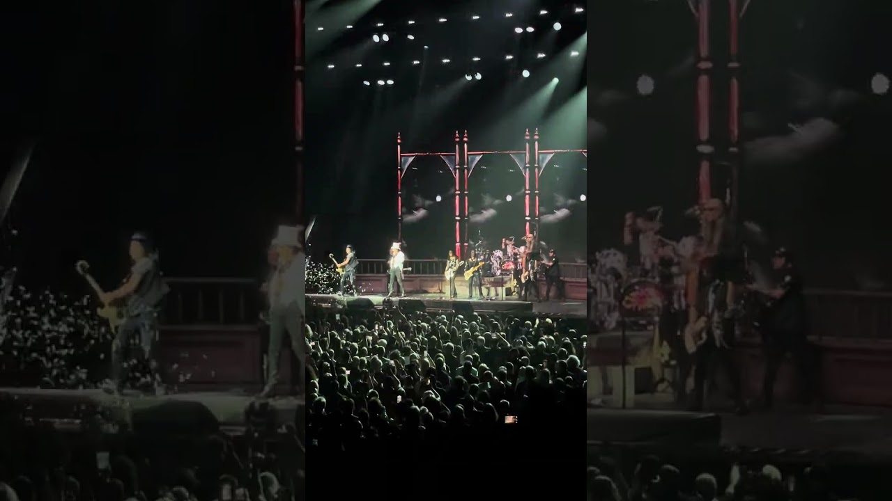 Alice Cooper with John Depp - Live at O2 Arena, July 2025 (End of the show)