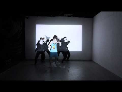 Цветы лучше пуль. Performance MAD2Jay.