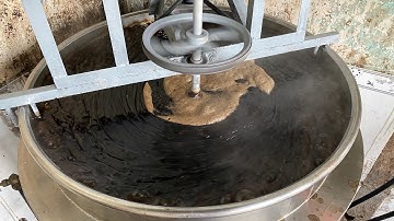 Cực hiếm: Cận cảnh quy trình nấu món sương sáo độc nhất Sài Gòn