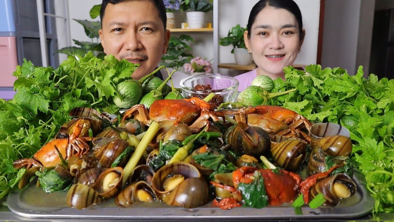 แกงอ่อมหอยโข่งใส่ปูนา แซ่บๆเด้อจ้าพี่น้องเจริญอาหารกินข้าวแซ่บคักจ้ามื้อนี้ 9 กันยายน พ.ศ.2568