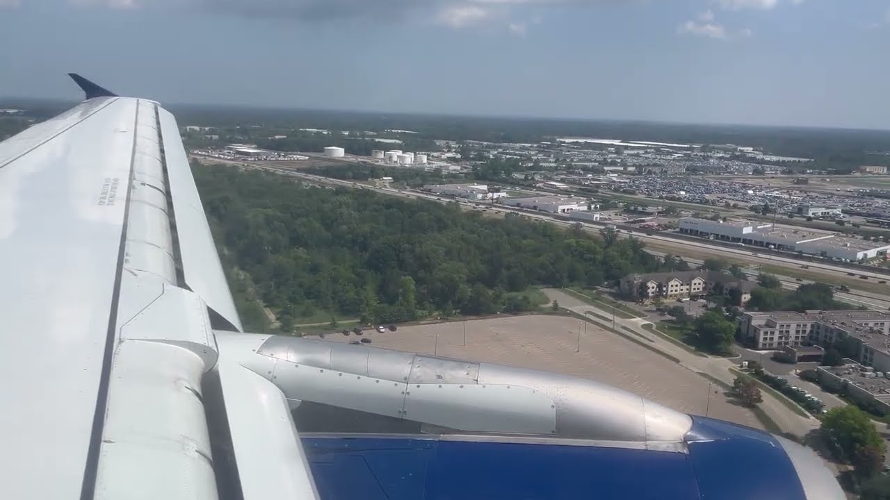 Delta Air Lines Airbus A320-212 [N335NW] - Landing at DTW - 11AUG2025