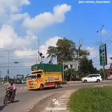 Sinden  gosip oleng parah