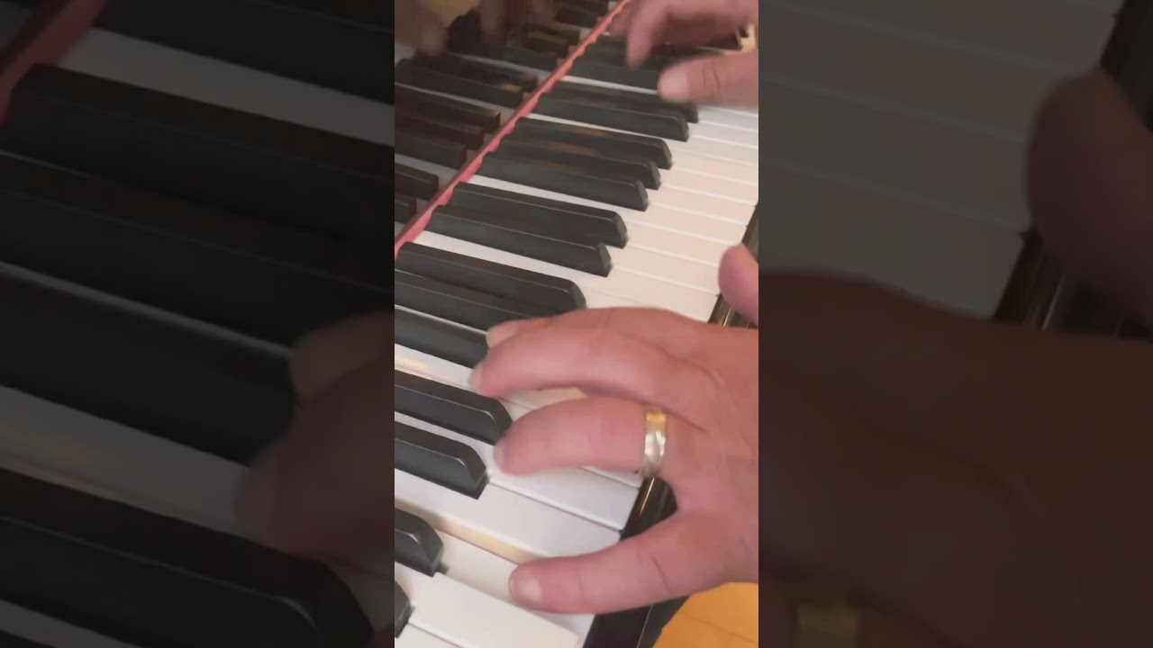 Linus and Lucy like Vince Guaraldi 