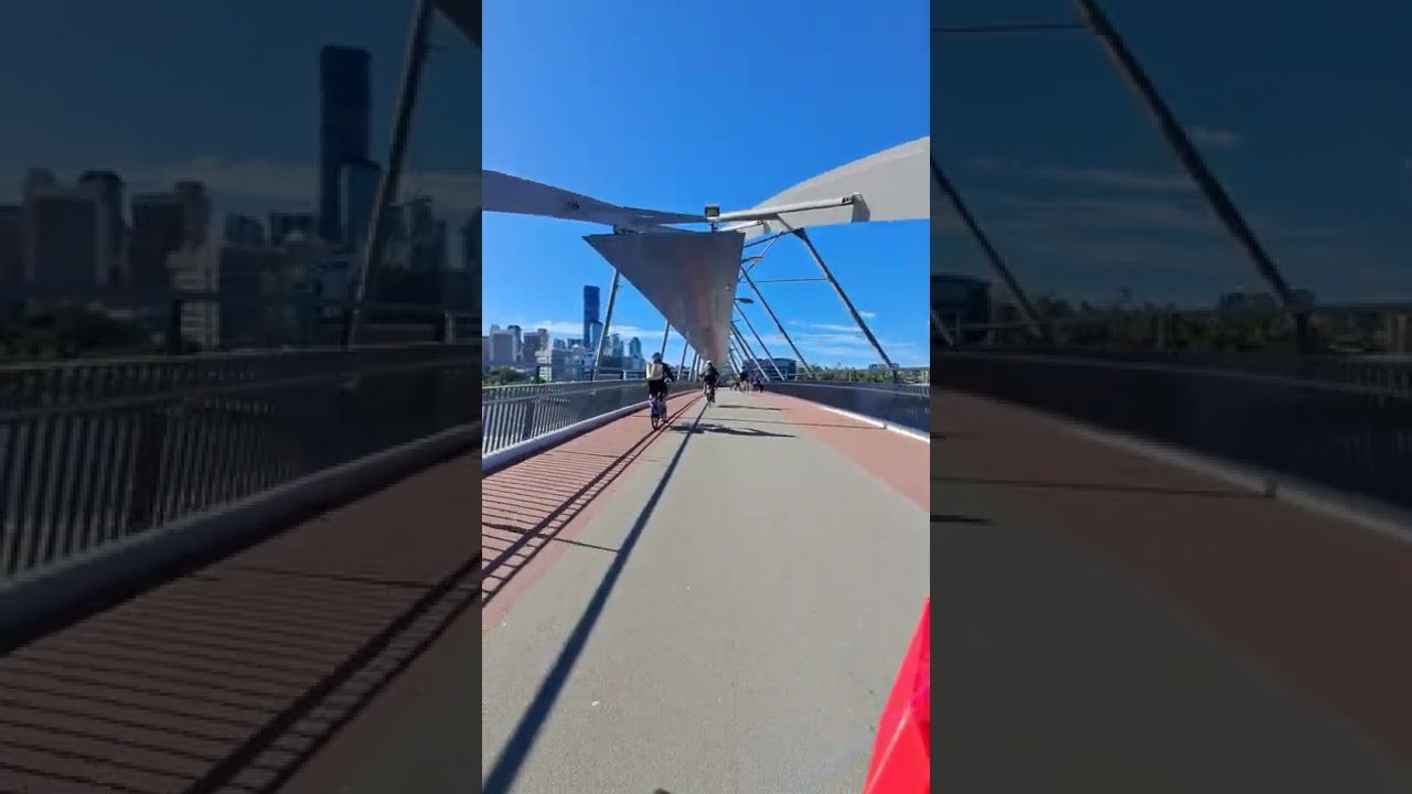 Scooter ride from West End through Southbank , cbd Brisbane City Qld