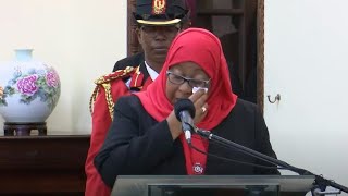MAMA SAMIA SULUHU ATOA MACHOZI KWENYE HOTUBA YAKE YA KWANZA BAADA YA KUAPISHWA KUWA RAISI