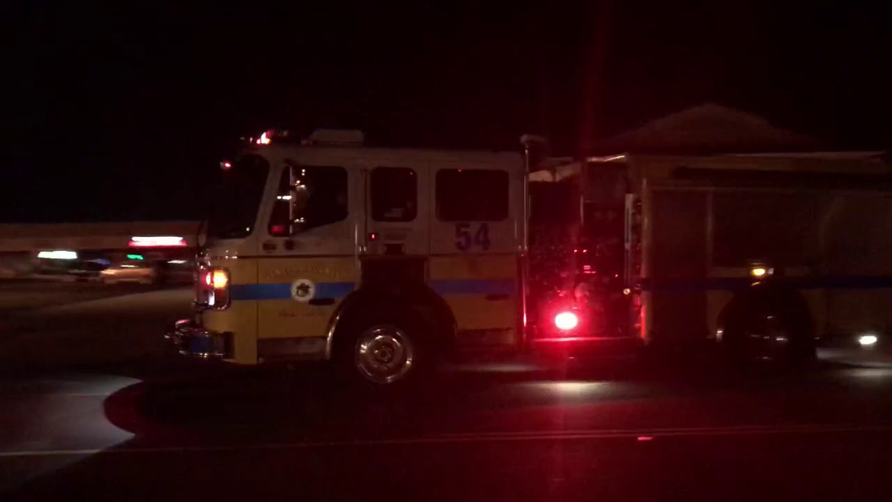 Ventura County Fire Department Engine 54 *Growler Siren - YouTube