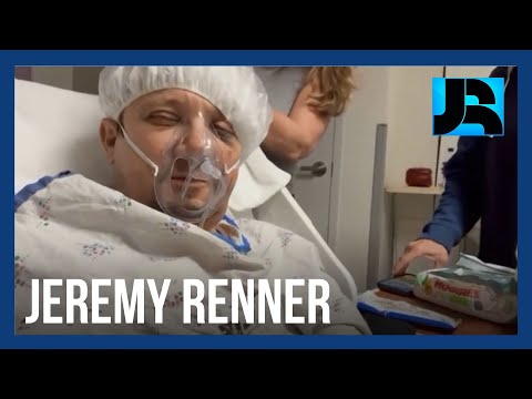 Ator Jeremy Renner posta vídeo da UTI após acidente com removedor de neve