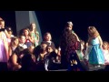 Idina menzel  let it go with the kids in houston 2017