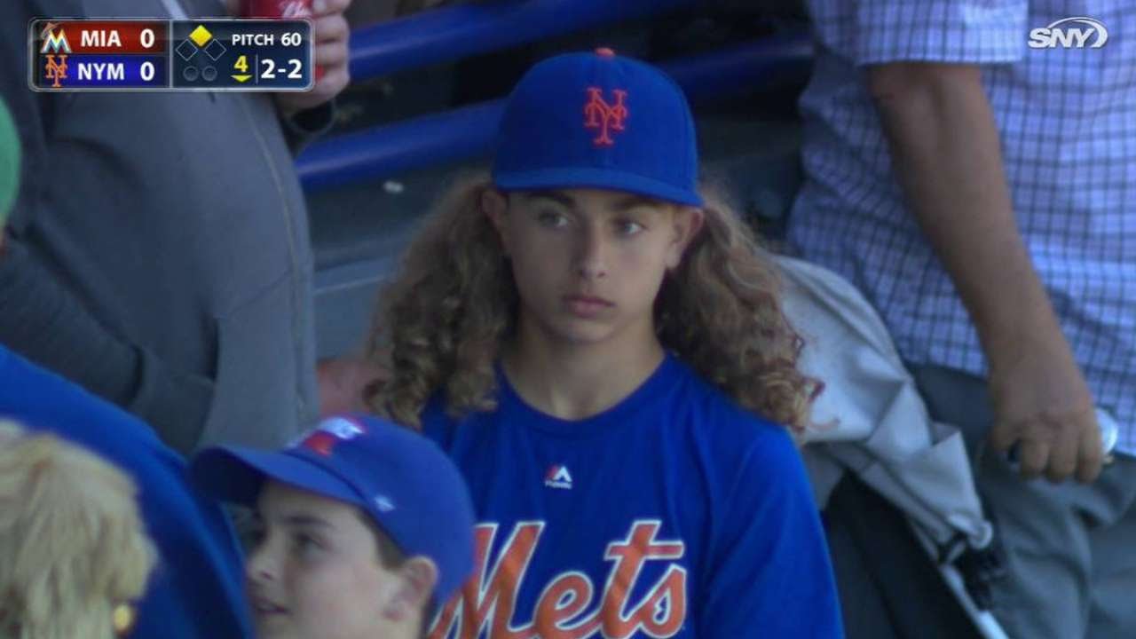 MIA@NYM: Mets fan rocking his hair like deGrom 