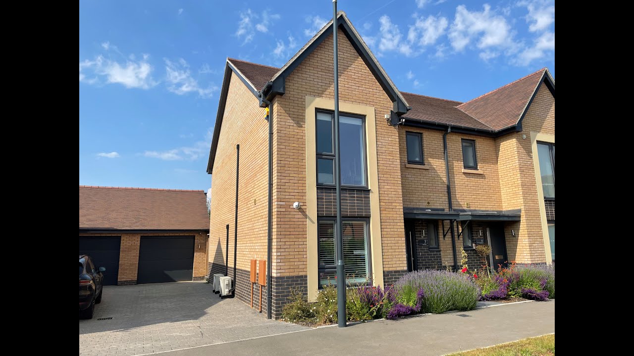 Moles End, off Loxley Road, Stratford upon Avon YouTube