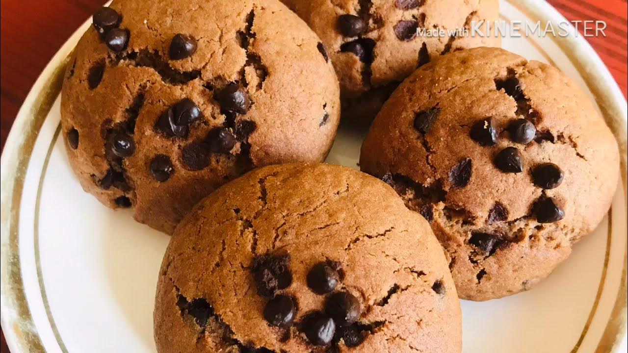 Chocolate Chip Cookies in IFB microwave convection oven Eggless