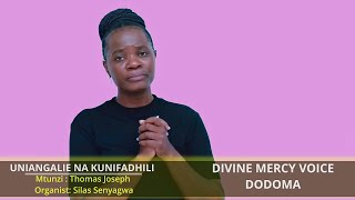 Uniangalie na kunifadhili (official music video) Na Thomas Joseph - Divine Mercy Voice Tz