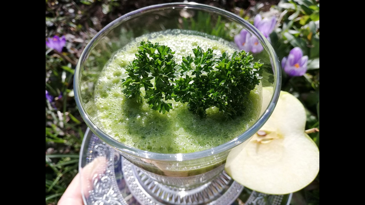 Очищение организма от шлаков и токсинов - напиток из петрушки. Напиток молодости и красоты! 