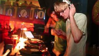 SMD - lt's The Beat (Siriusmo Remix)