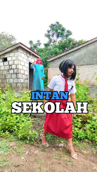 intan sekolah nih gaes