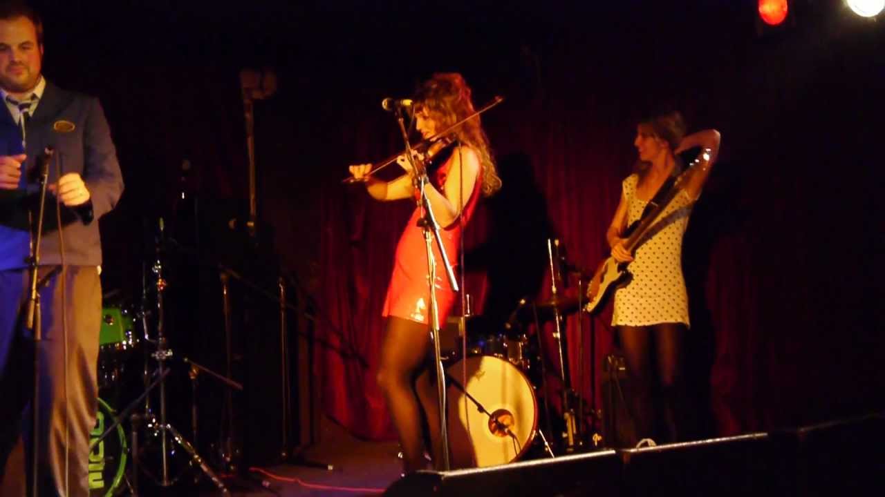 Yohosie | "Train Song" adlı videoyu YouTube'da izle Yohosie | "Train Song" adlı videoyu YouTube'da izle