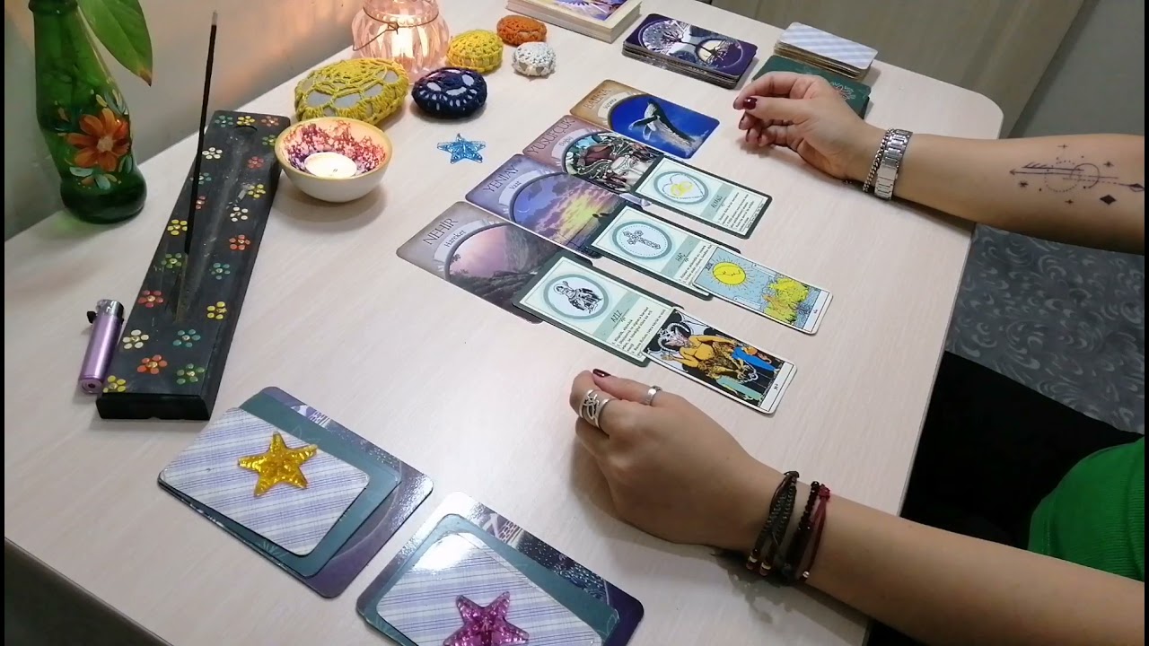 چه کسی میاد تو زندگیم؟ 🤔 مشخصاتش چیه؟! 🙄 کی میاد؟🤷‍♀️😍 Instagram :Tarot.tr.ir 📣