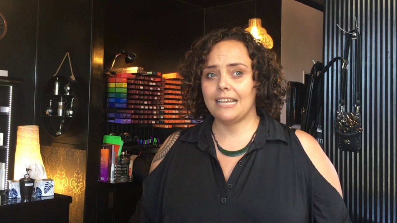 Dunedin hairdresser closed for a fortnight due to Covid 19 YouTube