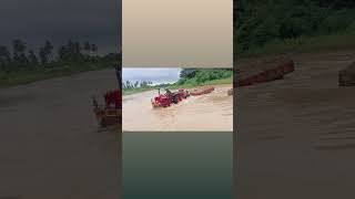 Mahindra 575 Stunt In River