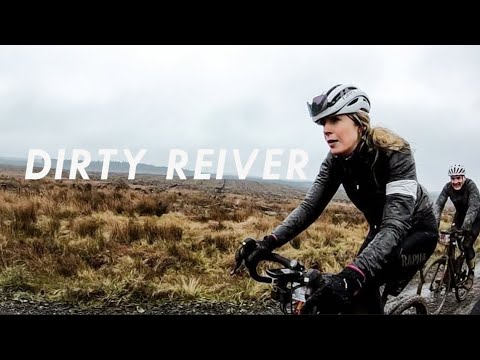 ვიდეო: ყოფილი პროფესიონალი მოლი უივერი ხელახლა ქმნის 130 კილომეტრიან Dirty Reiver-ს თავისი ბაღის 1300 წრეზე