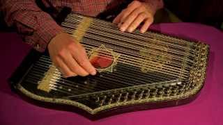 Dream played on a German 5-Chord Zither by Etienne de ...