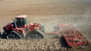 CASE IH Quadtrac 500 et  Väderstad NZ aggressive 1000 à la préparation en 2016