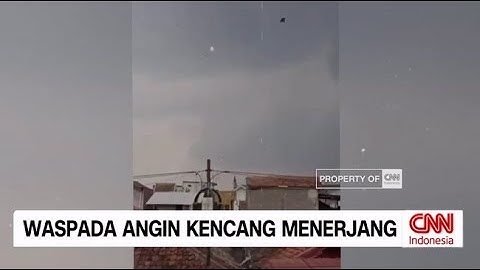 Puting Beliung Menerjang, Atap Rumah Terbang