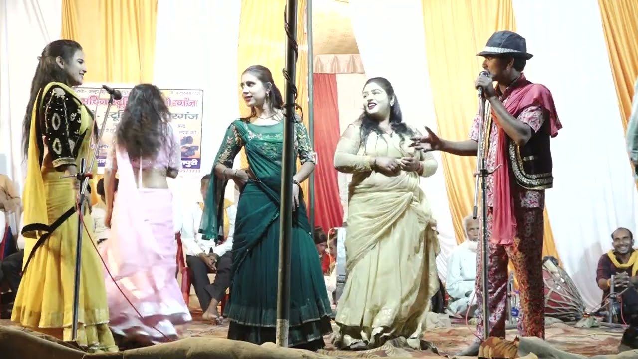 देख तेरी संसार की हालत क्या हो गई भगवान कितना बदल गया इंसान