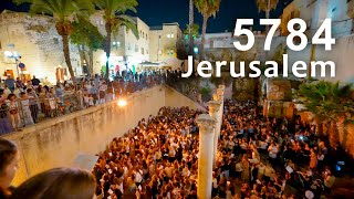 อิสราเอลและชาวยิวทั้งหมดเฉลิมฉลองปีใหม่ กรุงเยรูซาเล็มในเวลากลางคืน
