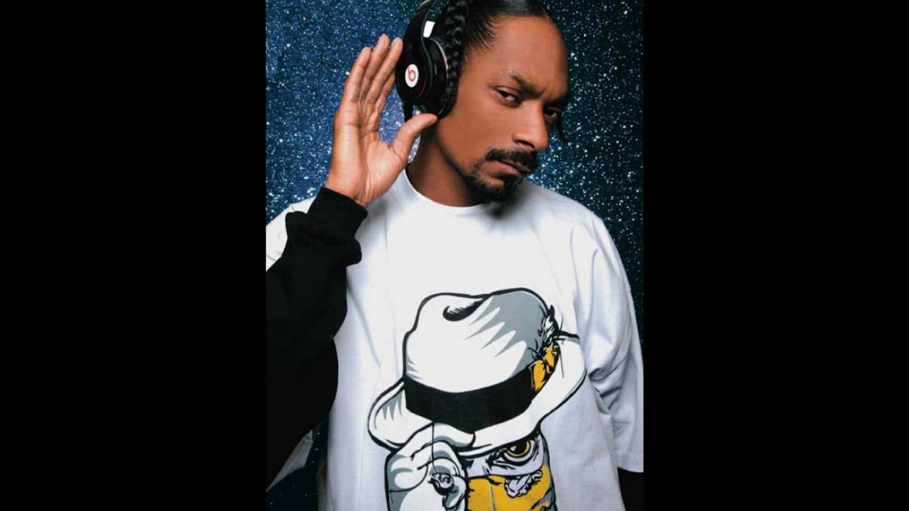 Snoop dogg Feat. R Kelly - That's that - YouTube