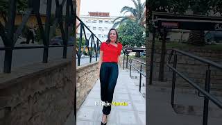 RED FASHION WOMAN. MODA EN DIRECTO.LIVE FASHION WOMAN.www.alejandroteviste.com