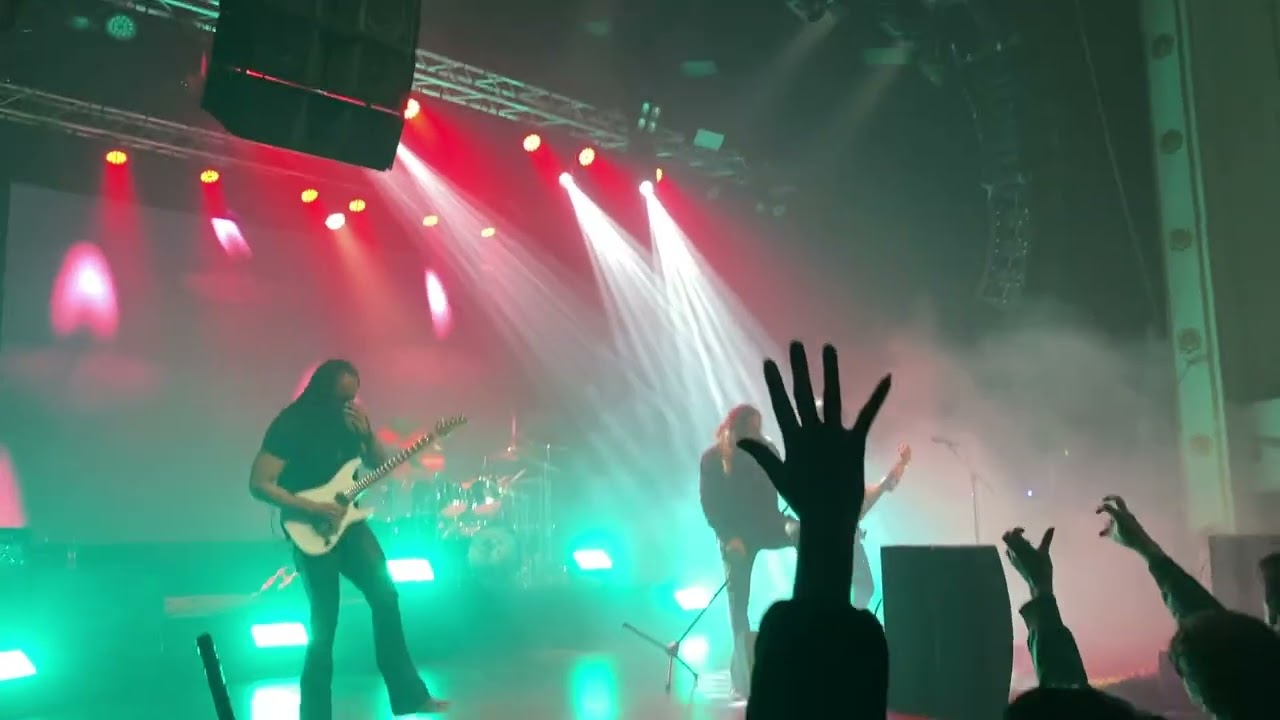 Angra - Unholy Wars (Chile 2022)