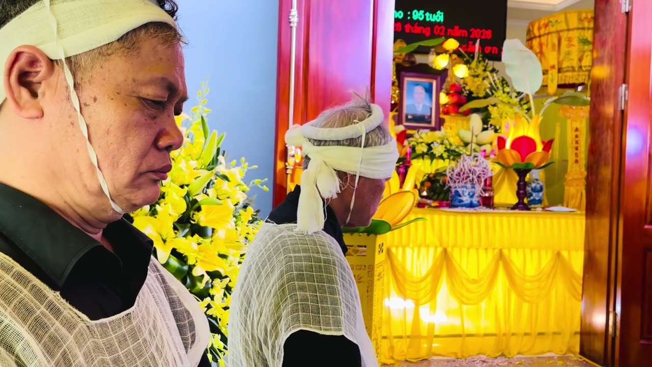 Lễ truy điệu đồng chí. Nguyễn văn Đáp. 65 năm tuổi Đảng. Thôn vạn điểm. 